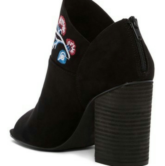 Carlos by Carlos Santana Talana Booties - Picture 2 of 5